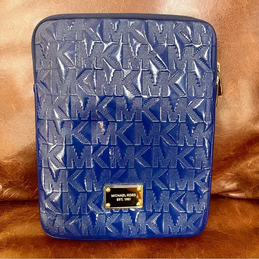 Michael Kors Padded Leather iPad Case In Royal Blue Color